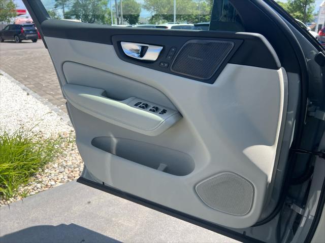 new 2026 Volvo XC60 car, priced at $63,935