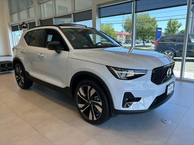 new 2024 Volvo XC40 car, priced at $50,885