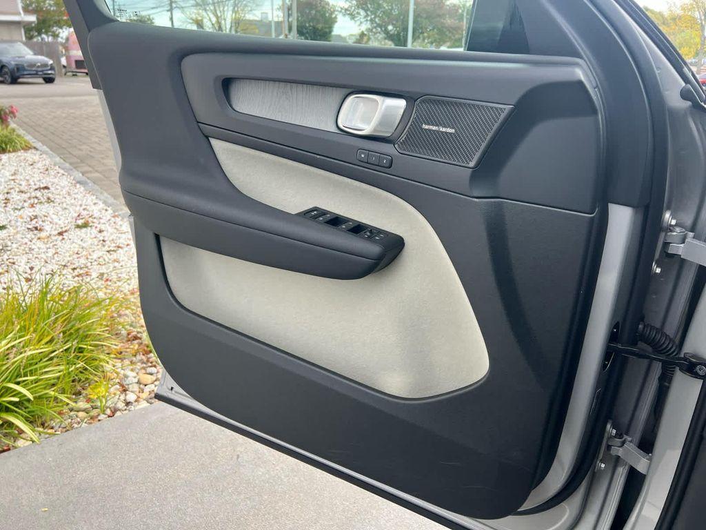 used 2025 Volvo XC40 car, priced at $49,900