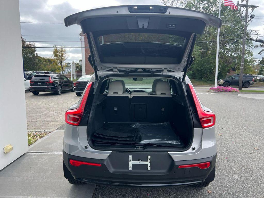 used 2025 Volvo XC40 car, priced at $49,900