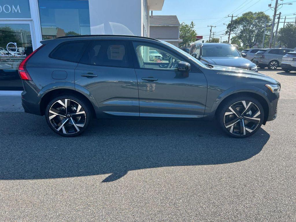new 2026 Volvo XC60 Plug-In Hybrid car, priced at $80,310
