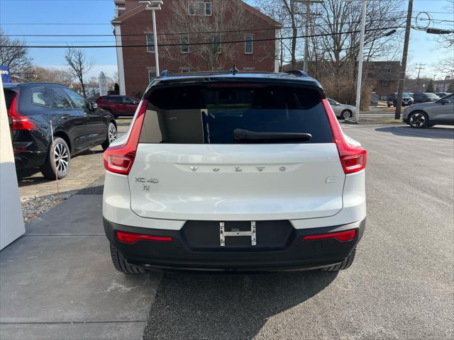 used 2022 Volvo XC40 Recharge Pure Electric car, priced at $28,600