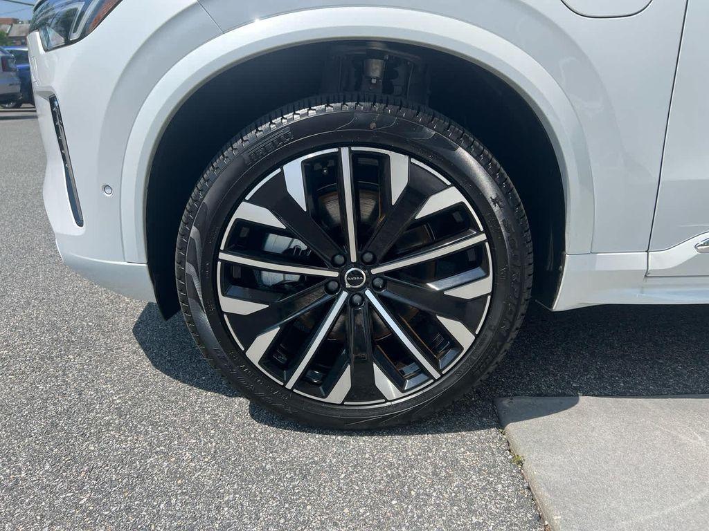 new 2025 Volvo XC90 Plug-In Hybrid car, priced at $81,685