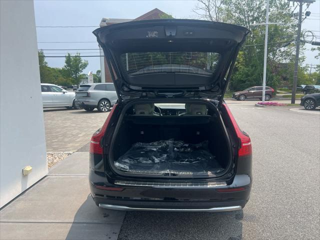 new 2025 Volvo V60 Cross Country car, priced at $58,905