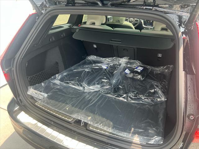 new 2025 Volvo V60 Cross Country car, priced at $58,905