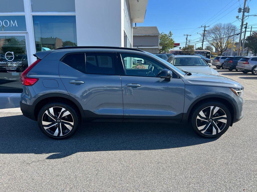 used 2023 Volvo XC40 car, priced at $33,200
