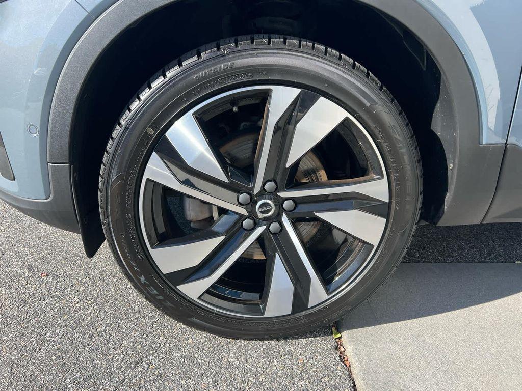 used 2023 Volvo XC40 car, priced at $33,200
