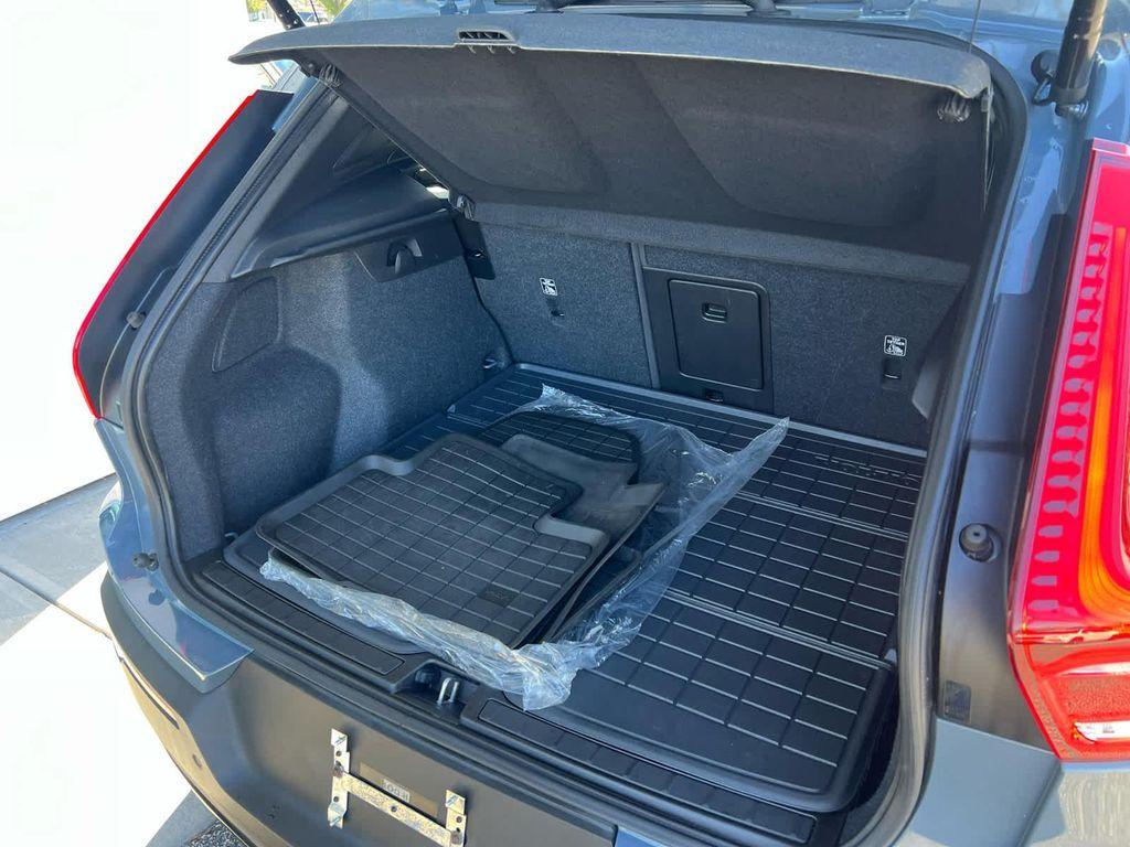 used 2023 Volvo XC40 car, priced at $33,200