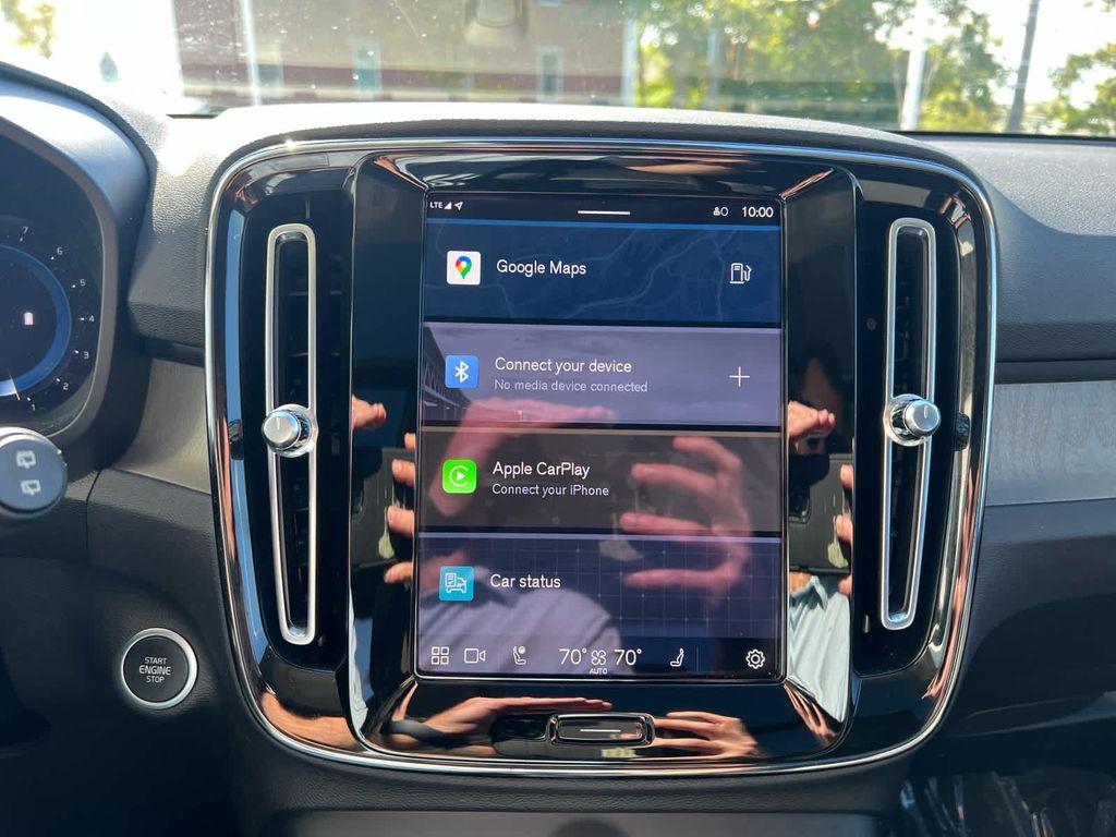 used 2023 Volvo XC40 car, priced at $33,200