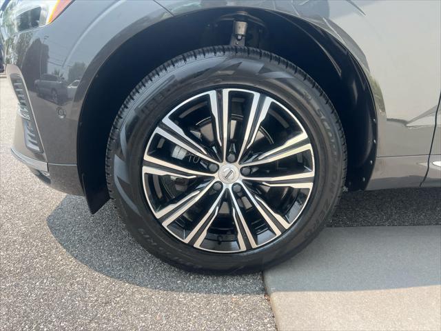 used 2022 Volvo XC60 car, priced at $38,900