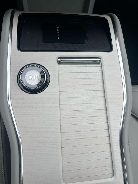 new 2025 Volvo EX90 car, priced at $82,390