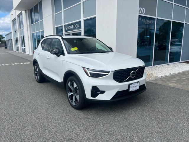 new 2025 Volvo XC40 car, priced at $48,315