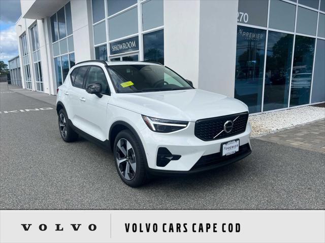 new 2025 Volvo XC40 car, priced at $48,315