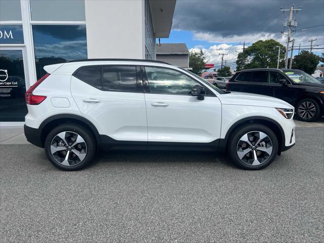 new 2025 Volvo XC40 car, priced at $48,315