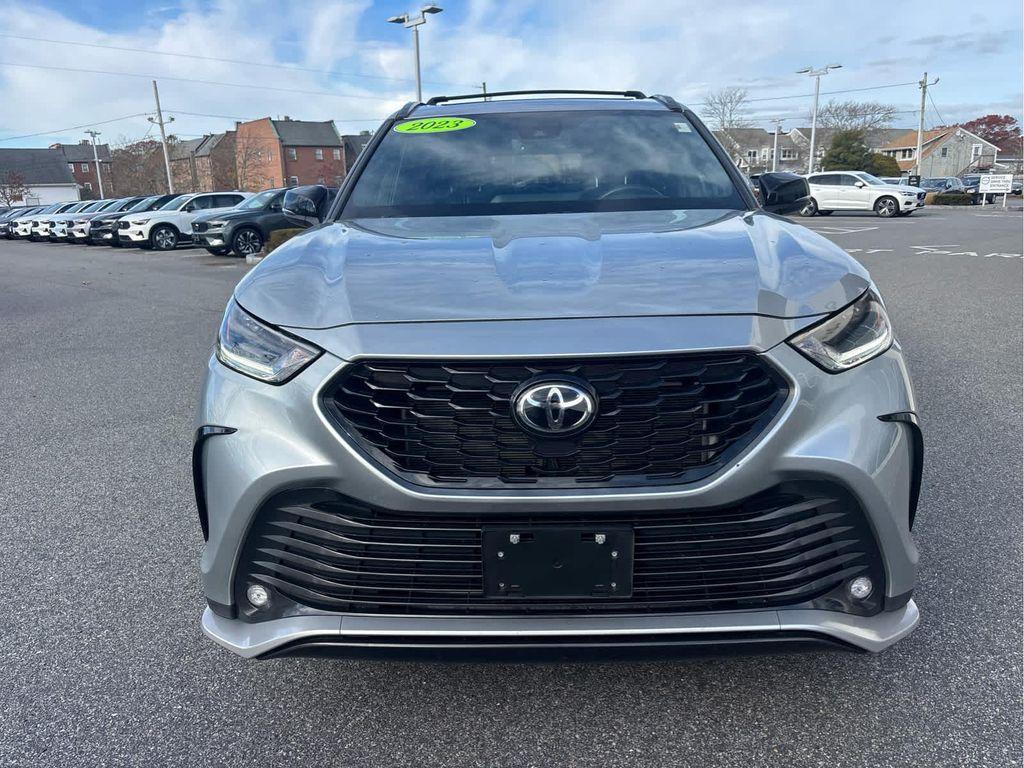 used 2023 Toyota Highlander car, priced at $38,600