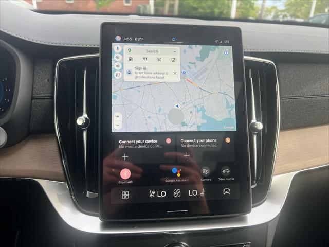 new 2025 Volvo XC90 car, priced at $69,155