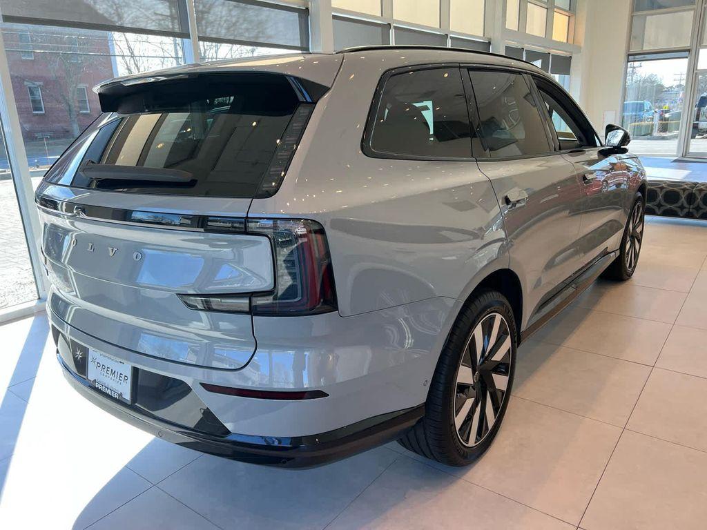 new 2025 Volvo EX90 car, priced at $85,640
