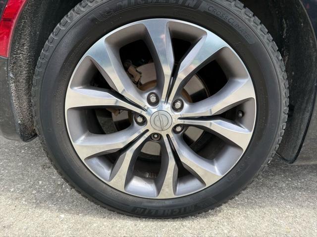 used 2020 Chrysler Pacifica car, priced at $23,995