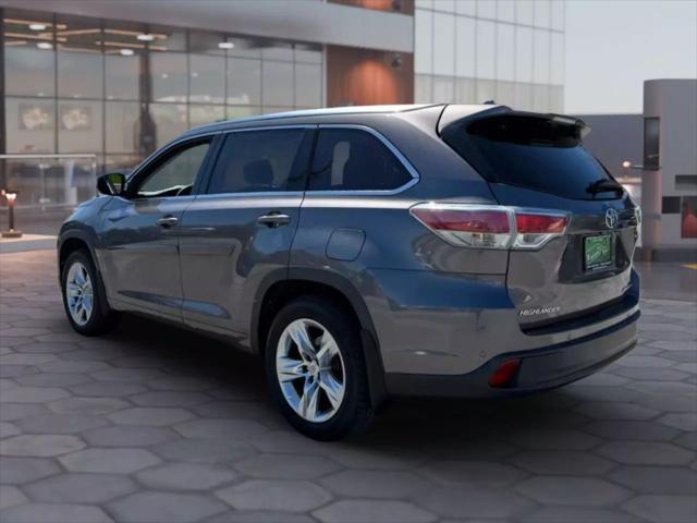used 2015 Toyota Highlander car, priced at $17,950