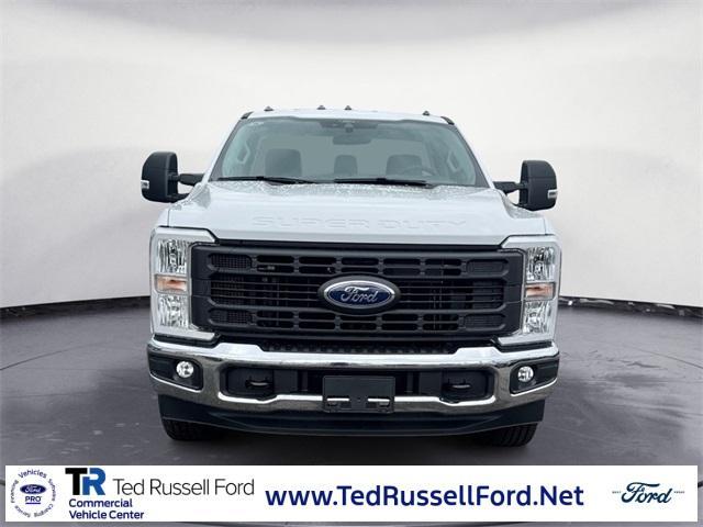 new 2025 Ford F-250 car, priced at $47,304