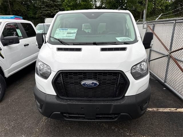new 2025 Ford Transit-150 car