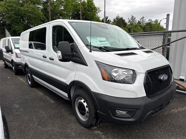 new 2025 Ford Transit-150 car