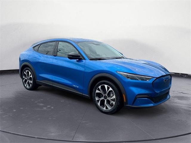 new 2025 Ford Mustang Mach-E car, priced at $39,026