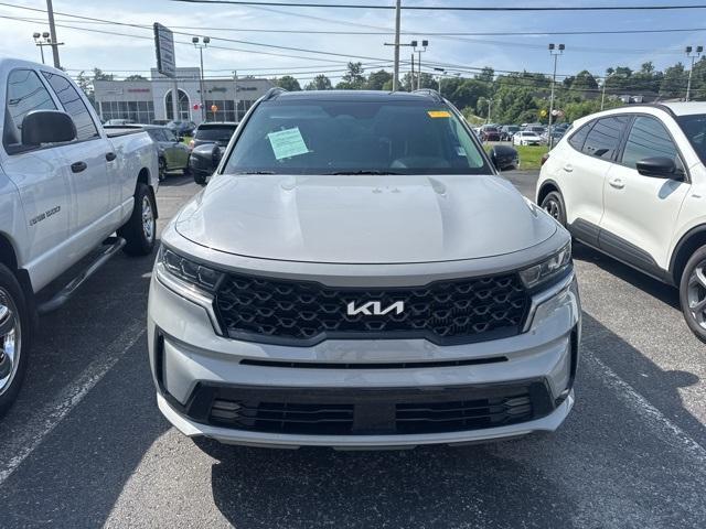 used 2022 Kia Sorento car, priced at $31,495