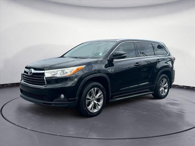 used 2014 Toyota Highlander car, priced at $16,999