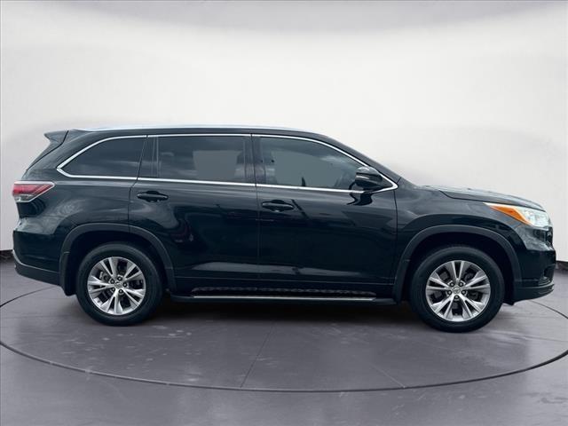 used 2014 Toyota Highlander car, priced at $16,834