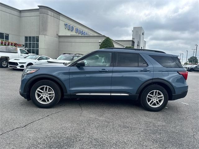 used 2025 Ford Explorer car