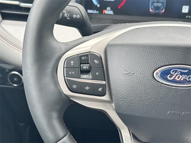 used 2025 Ford Explorer car