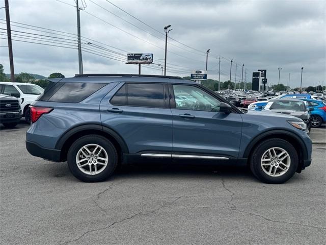 used 2025 Ford Explorer car