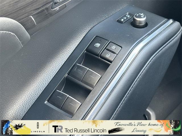 used 2023 Toyota Highlander car, priced at $41,895