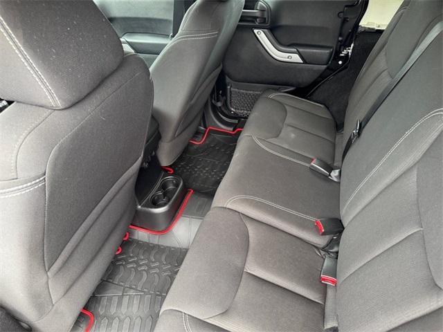 used 2015 Jeep Wrangler Unlimited car, priced at $22,700