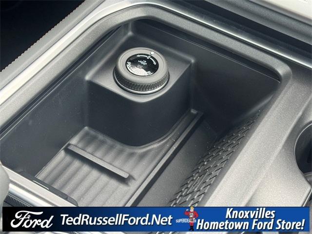 new 2025 Ford Expedition Max car, priced at $73,421