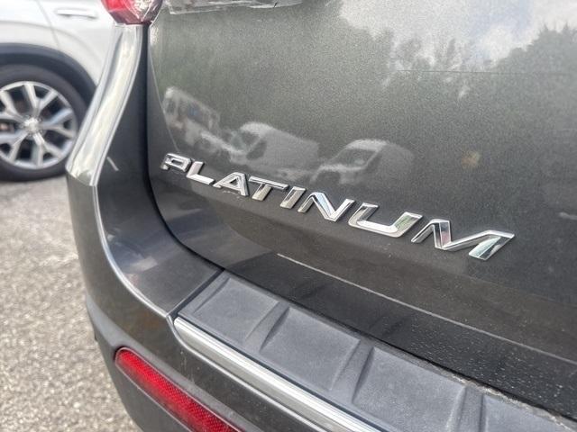 used 2020 Ford Explorer car