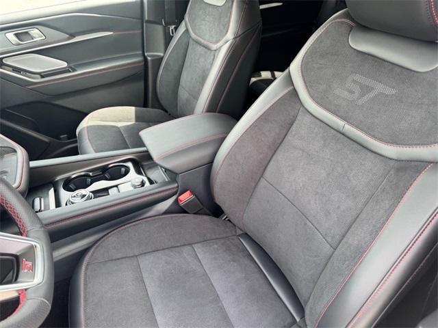 new 2025 Ford Explorer car, priced at $61,250