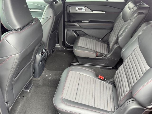new 2025 Ford Explorer car, priced at $51,677