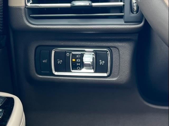 used 2024 Lincoln Corsair car