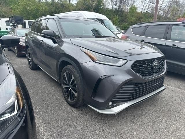 used 2021 Toyota Highlander car, priced at $29,700
