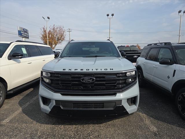 new 2025 Ford Expedition Max car, priced at $87,985