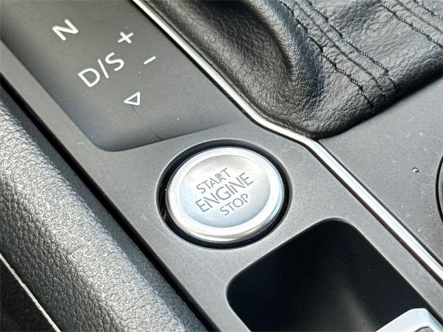 used 2020 Volkswagen Atlas Cross Sport car, priced at $23,700