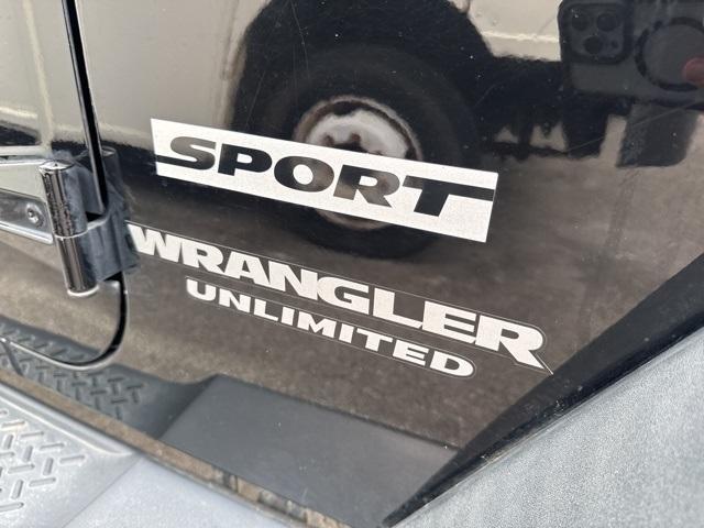 used 2015 Jeep Wrangler Unlimited car, priced at $17,700