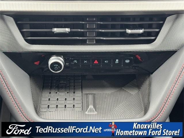 new 2025 Ford Explorer car, priced at $50,046