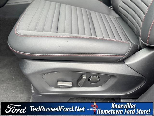 new 2025 Ford Explorer car, priced at $50,046