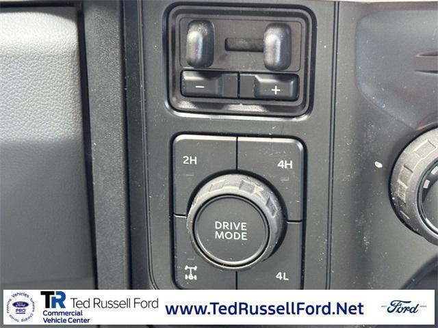 new 2025 Ford F-250 car, priced at $52,025