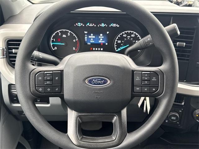 new 2025 Ford F-250 car, priced at $64,617