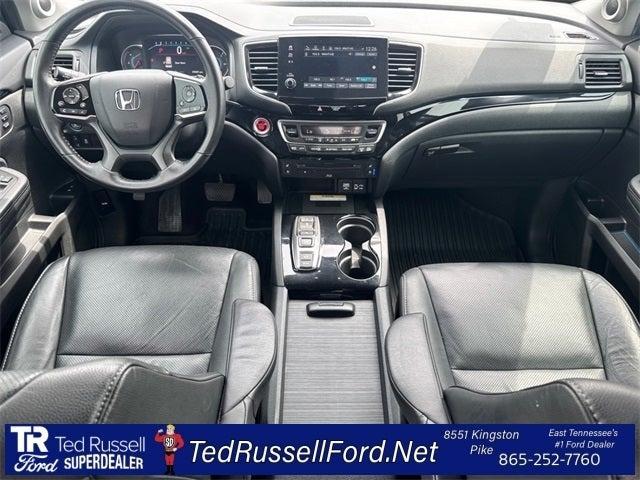 used 2022 Honda Pilot car, priced at $32,495