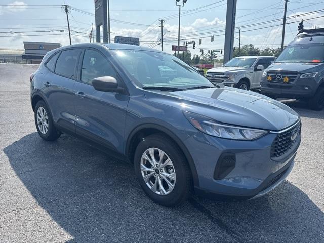 used 2025 Ford Escape car, priced at $29,850